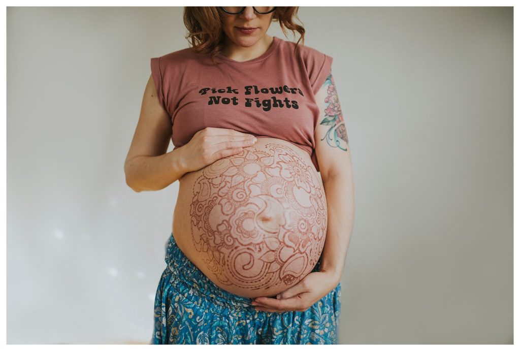 Des moines | Des Moines photographer | iowa photographer | midwest photographer | Kara Vorwald photography | maternity photography | newborn photography